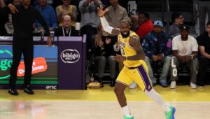 cin medyasi lebron jamesin konusmasini makale diye yayinlamisti tartisma suruyor UXnd5I71.jpg